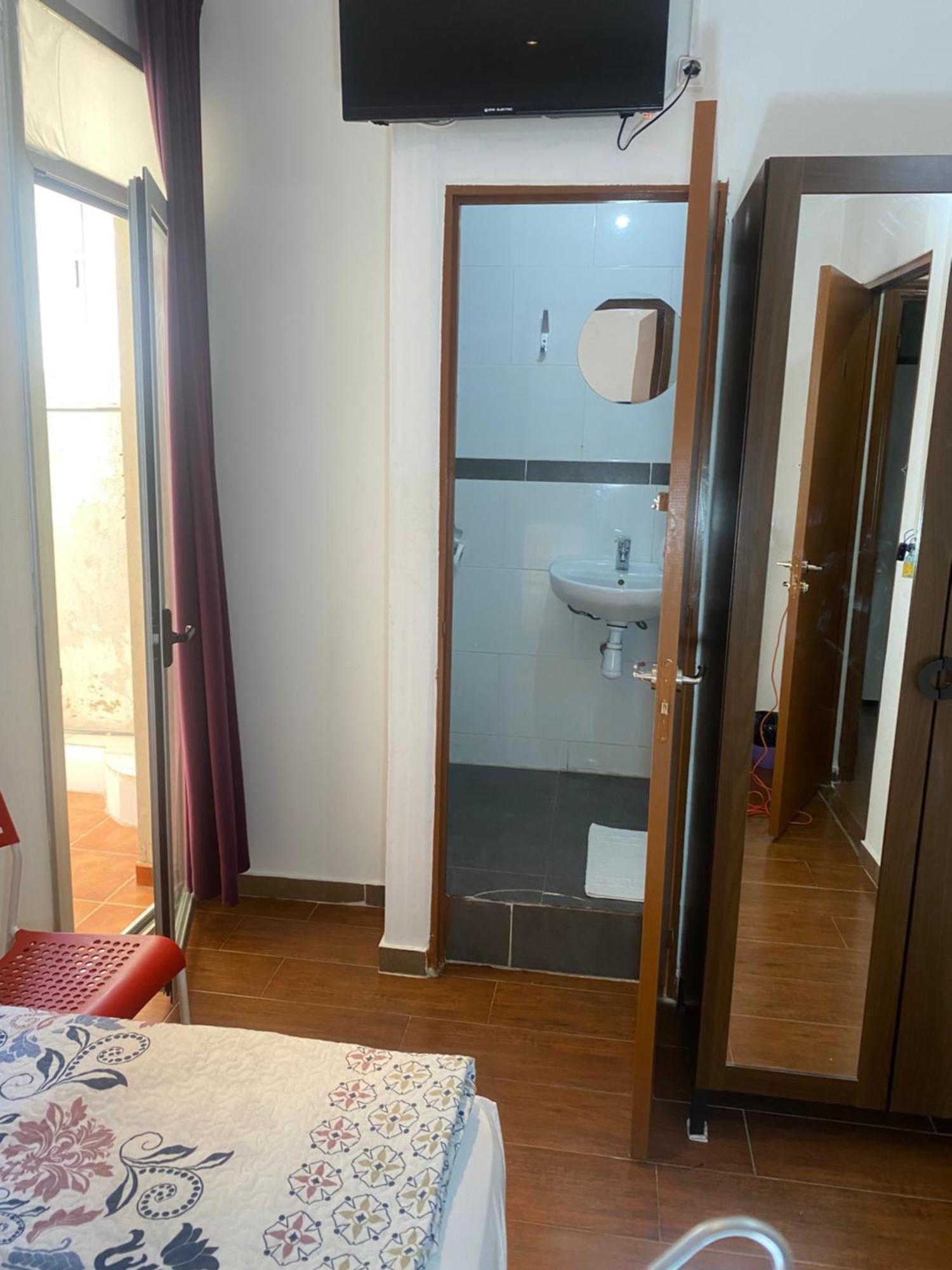Hostal Granvia 628 바르셀로나 외부 사진