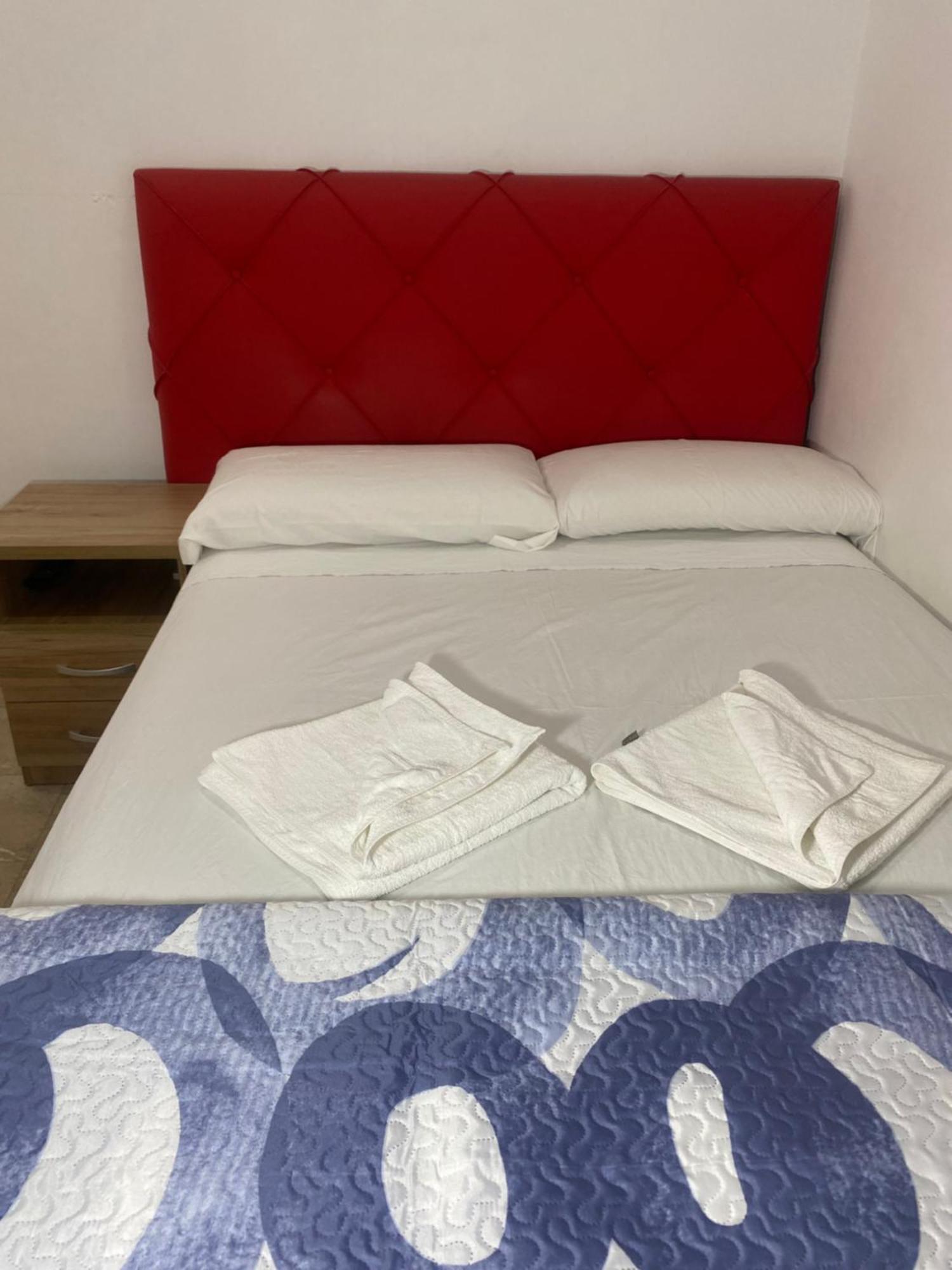 Hostal Granvia 628 바르셀로나 외부 사진