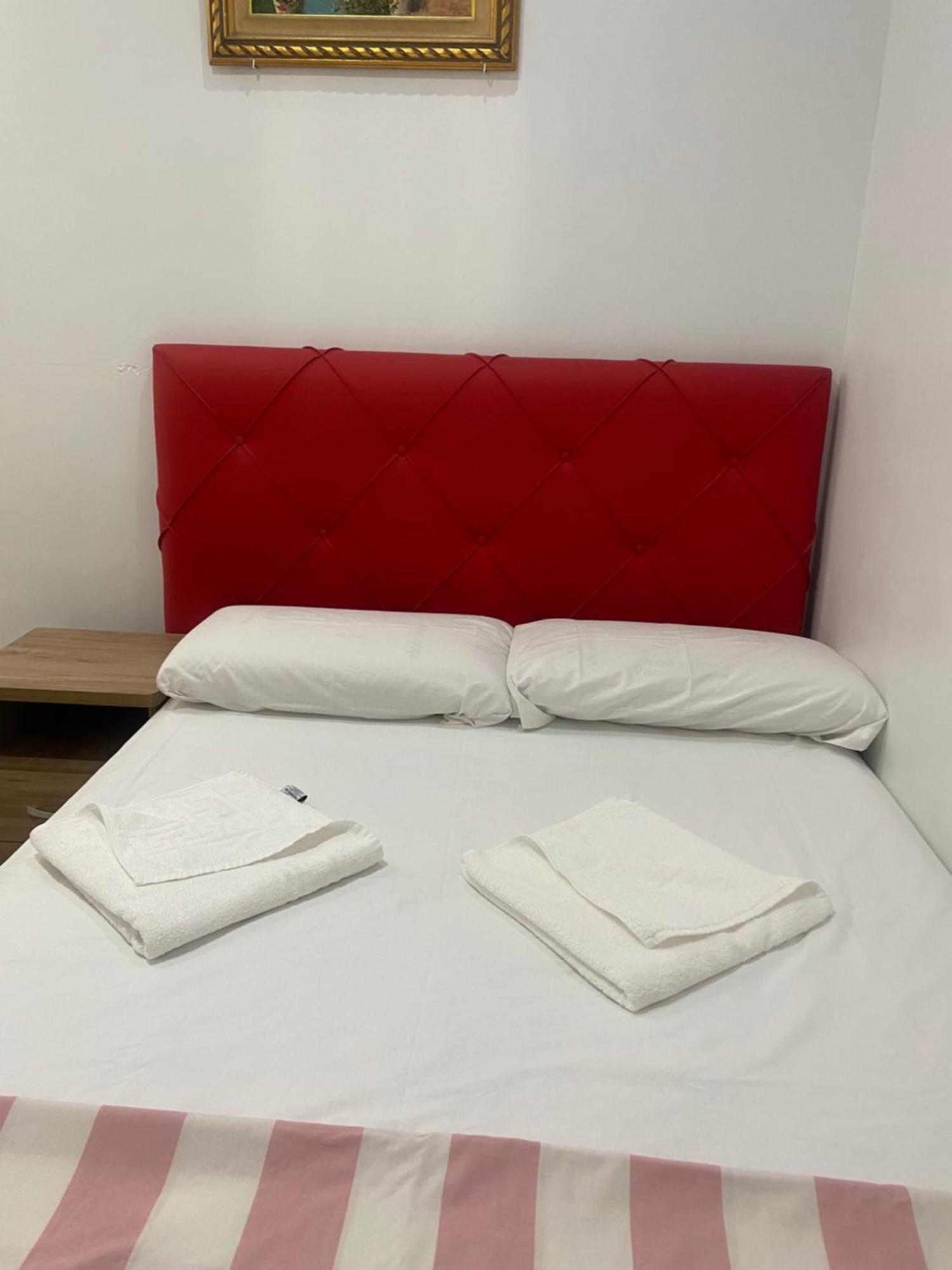 Hostal Granvia 628 바르셀로나 외부 사진